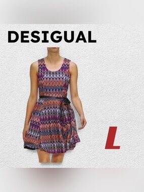 ⚡️🇪🇸👌EUC DESIGUAL | L | Navy Boho Artsy Pattern printed Fit & Flare mini dress